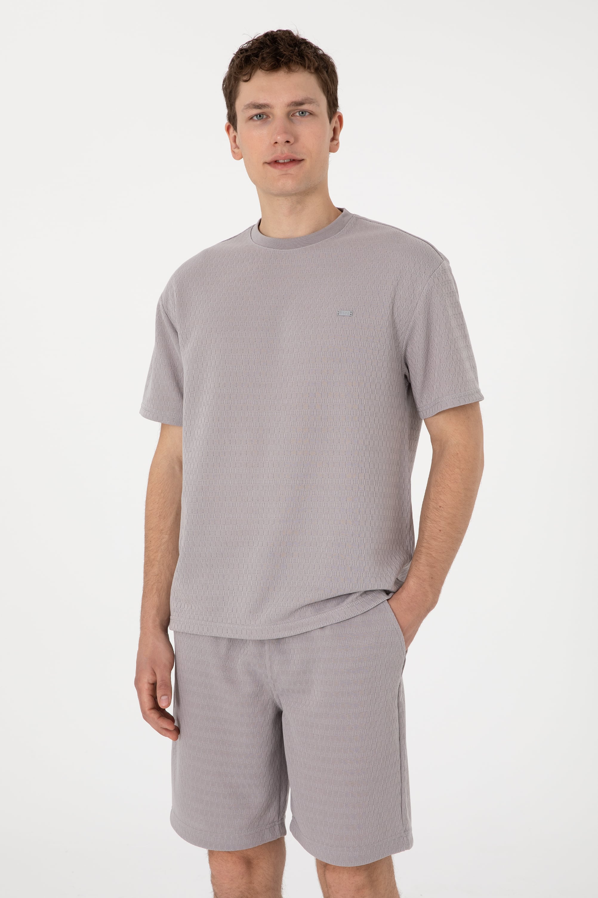 Erkek Comfort Fit Bisiklet Yaka Koyu Gri Tişört