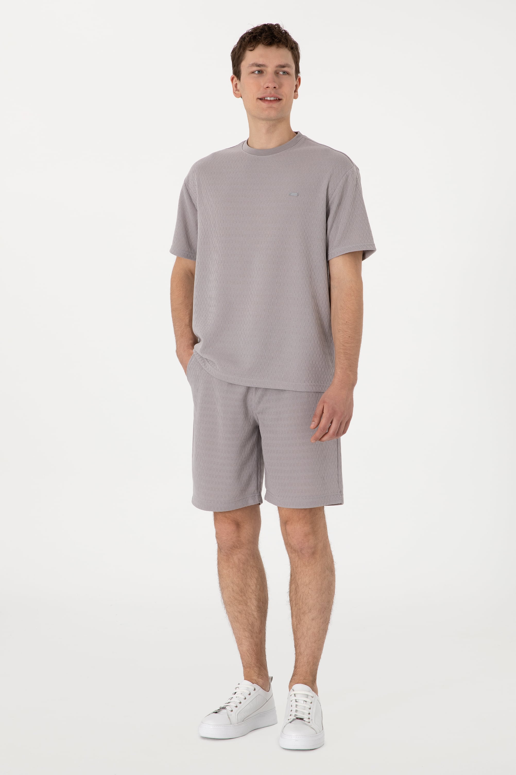 Erkek Comfort Fit Bisiklet Yaka Koyu Gri Tişört - Image 4