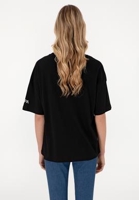 Kadın Siyah Oversize Bisiklet Yaka Tişört - 50305775005