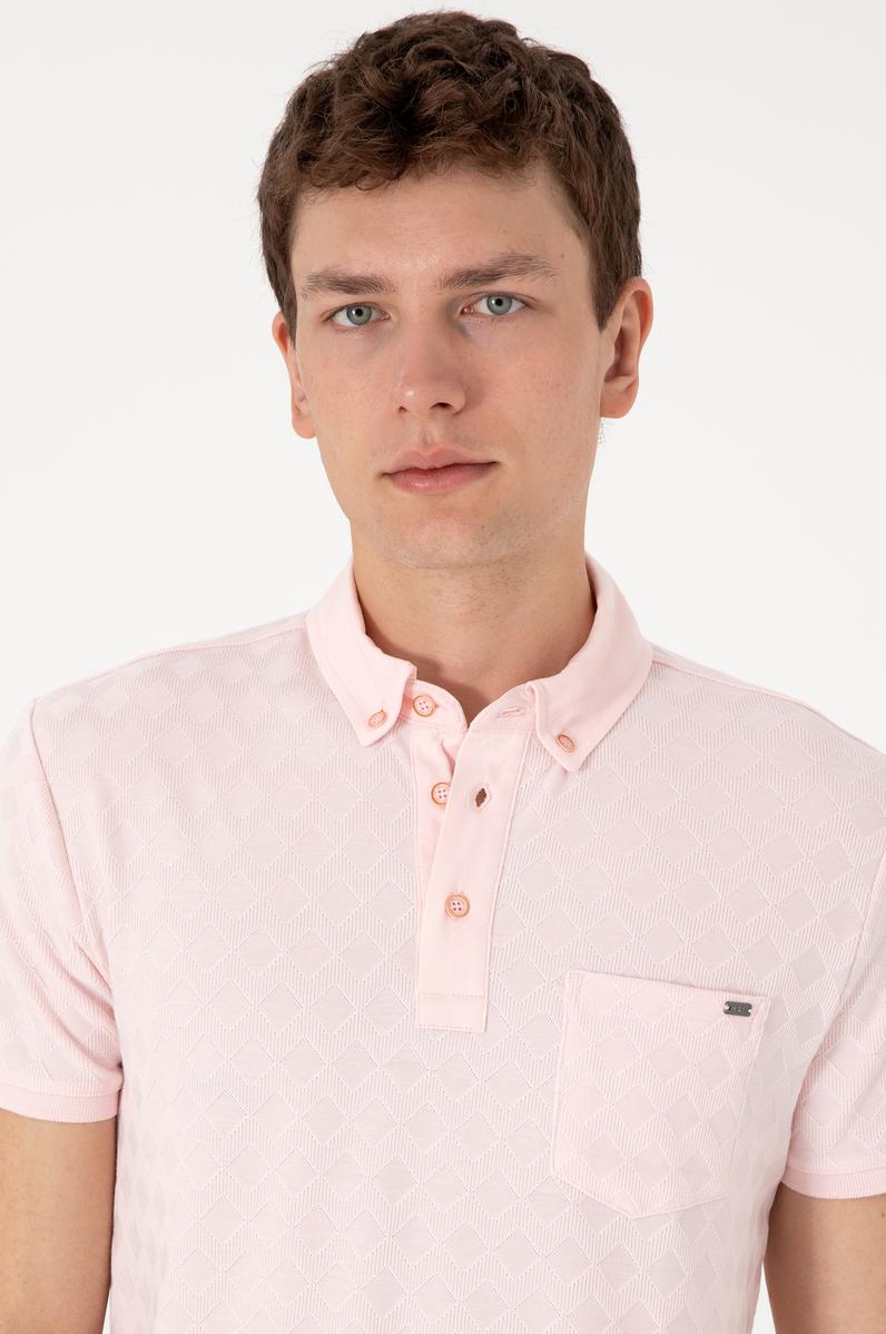 Erkek Slim Fit Polo Yaka Cepli Açık Pembe Dokulu Tişört