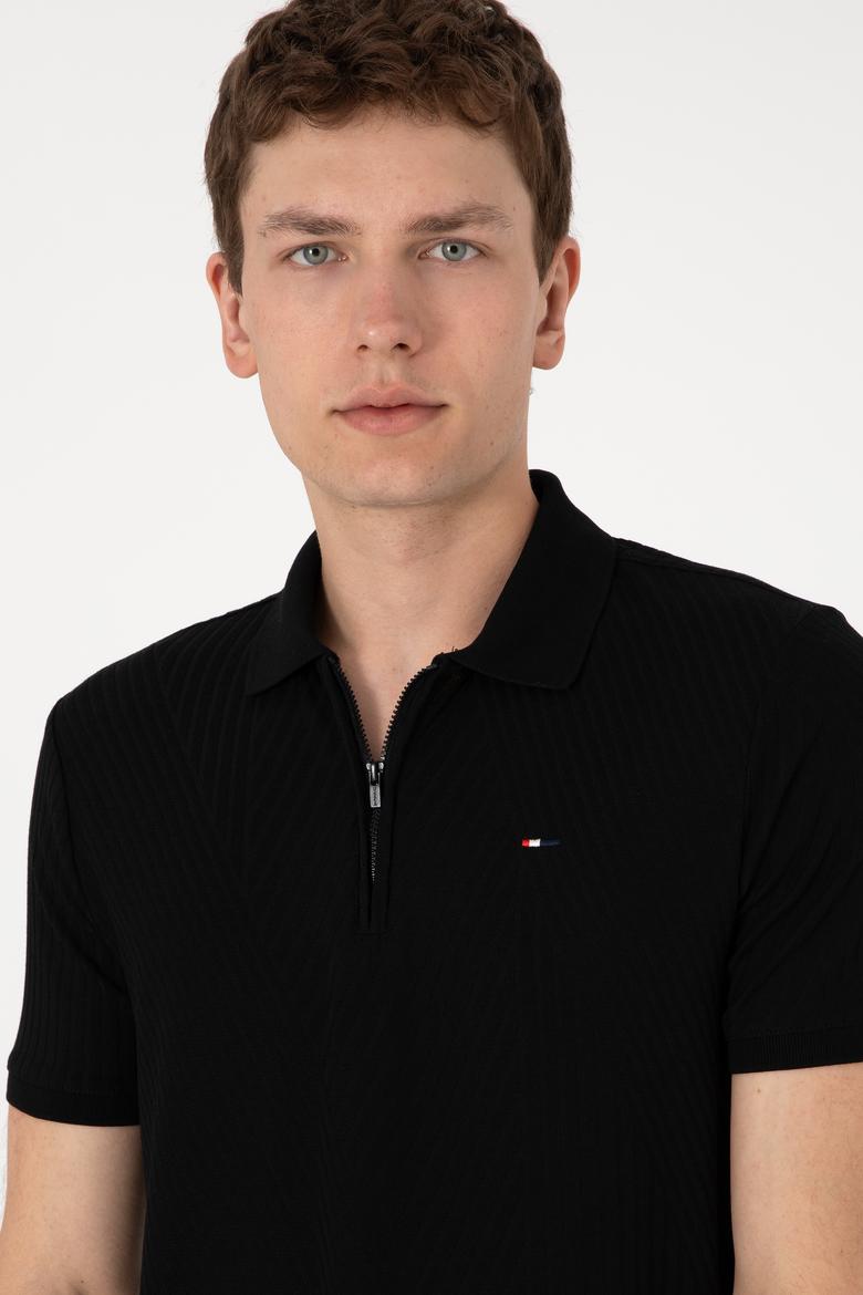 Erkek Regular Fit Fermuarlı Siyah Dokulu Tişört - 50299583021