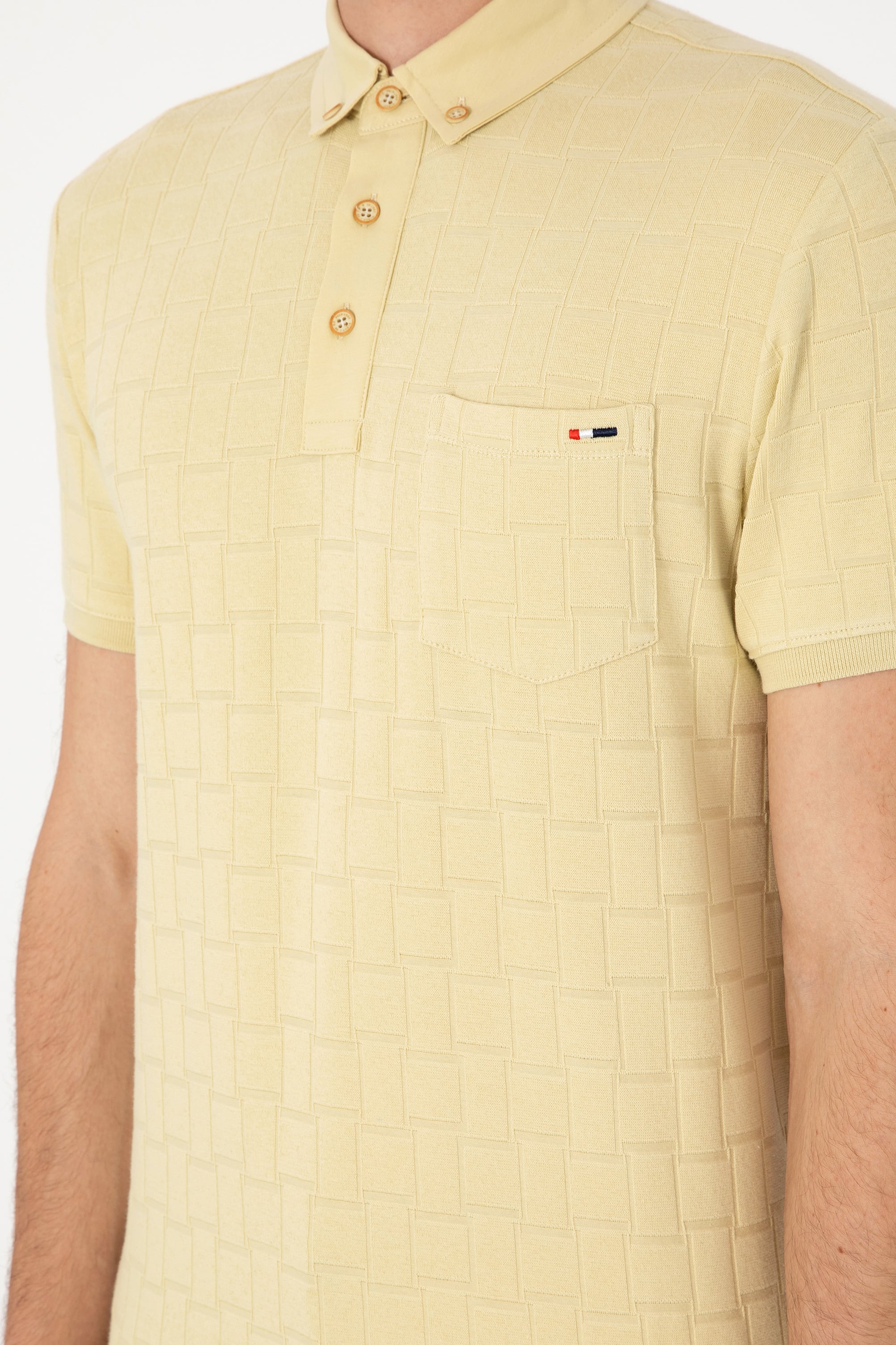 Erkek Slim Fit Polo Yaka Cepli Açık Haki Dokulu Tişört