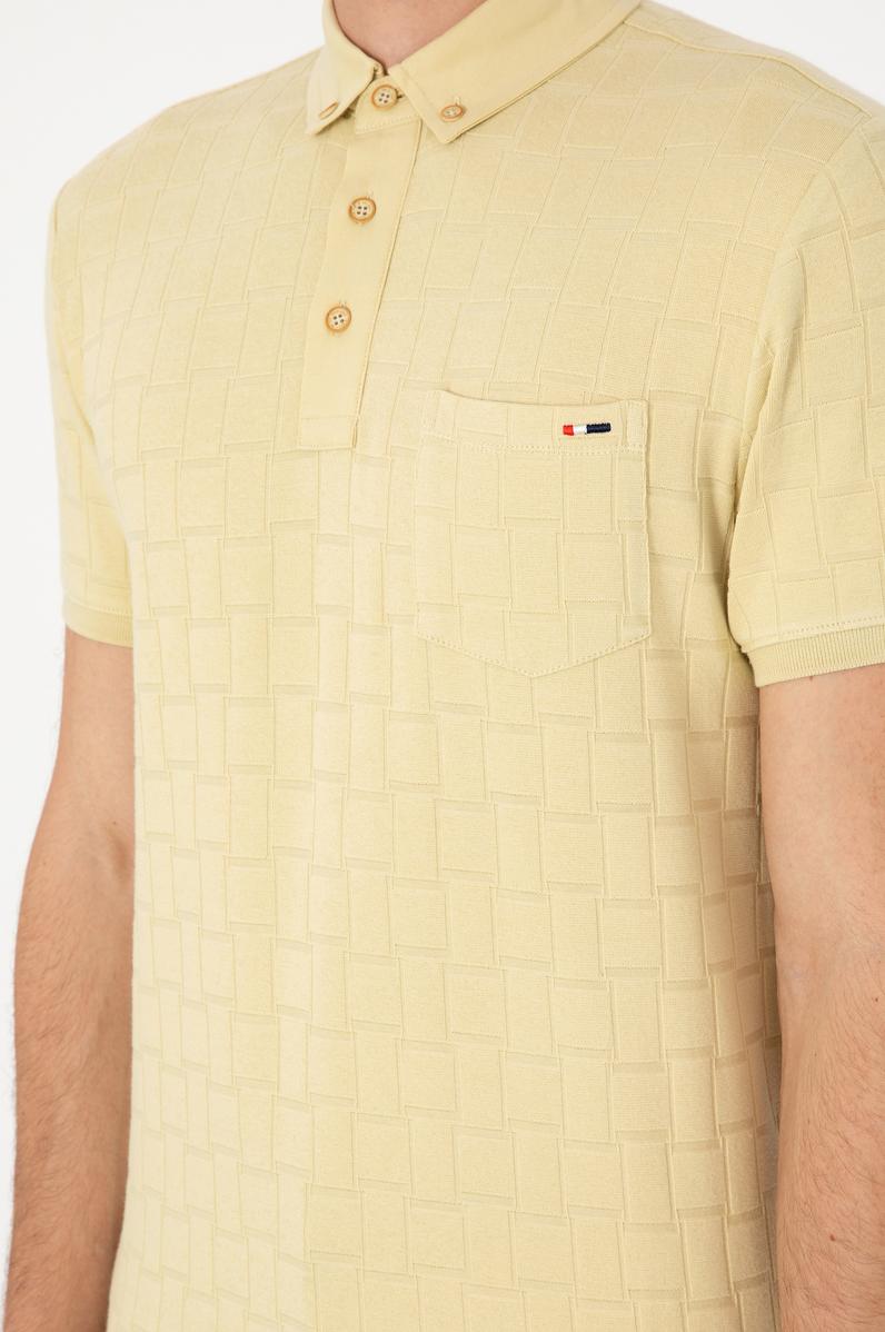 Erkek Slim Fit Polo Yaka Cepli Açık Haki Dokulu Tişört