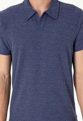 Erkek Regular Fit Kaçık Yaka Açık Lacivert Dokulu Tişört - 50303227014