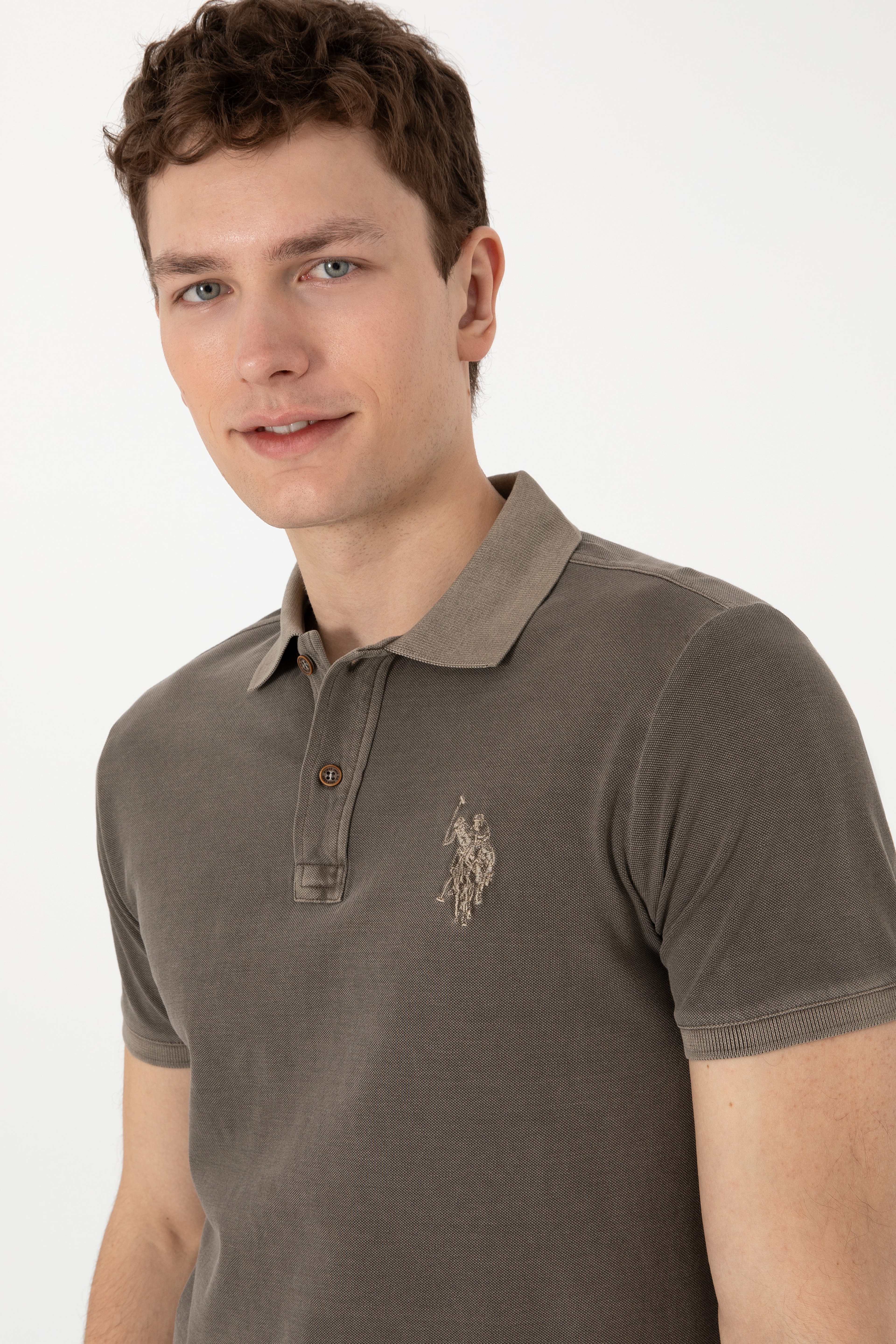 Erkek Slim Fit Polo Yaka Vizon Yıkamalı Basic Tişört - Image 2