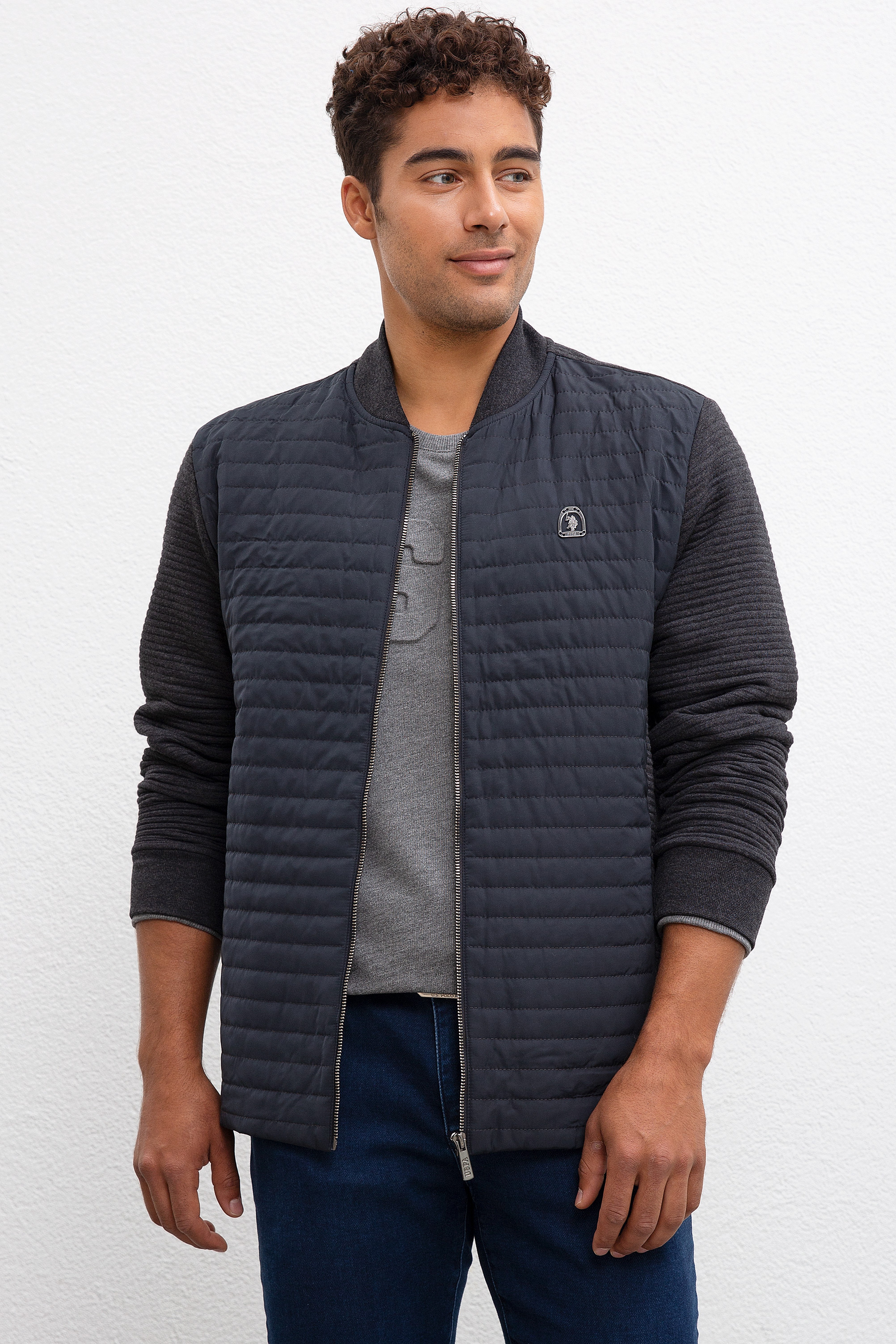 Erkek Antrasit Dik Yaka Fermuarlı Sweatshirt - Image 1