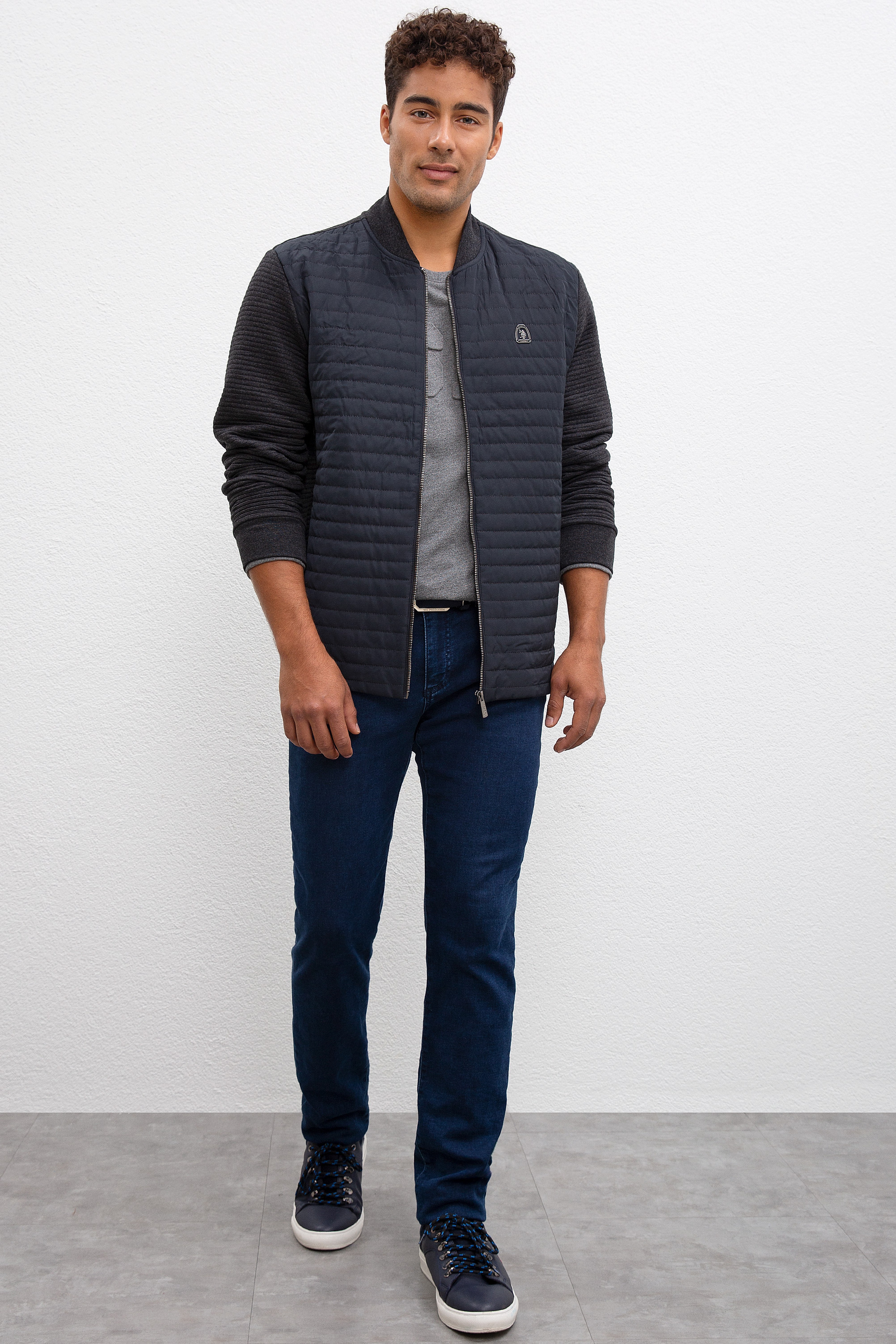 Erkek Antrasit Dik Yaka Fermuarlı Sweatshirt - Image 5