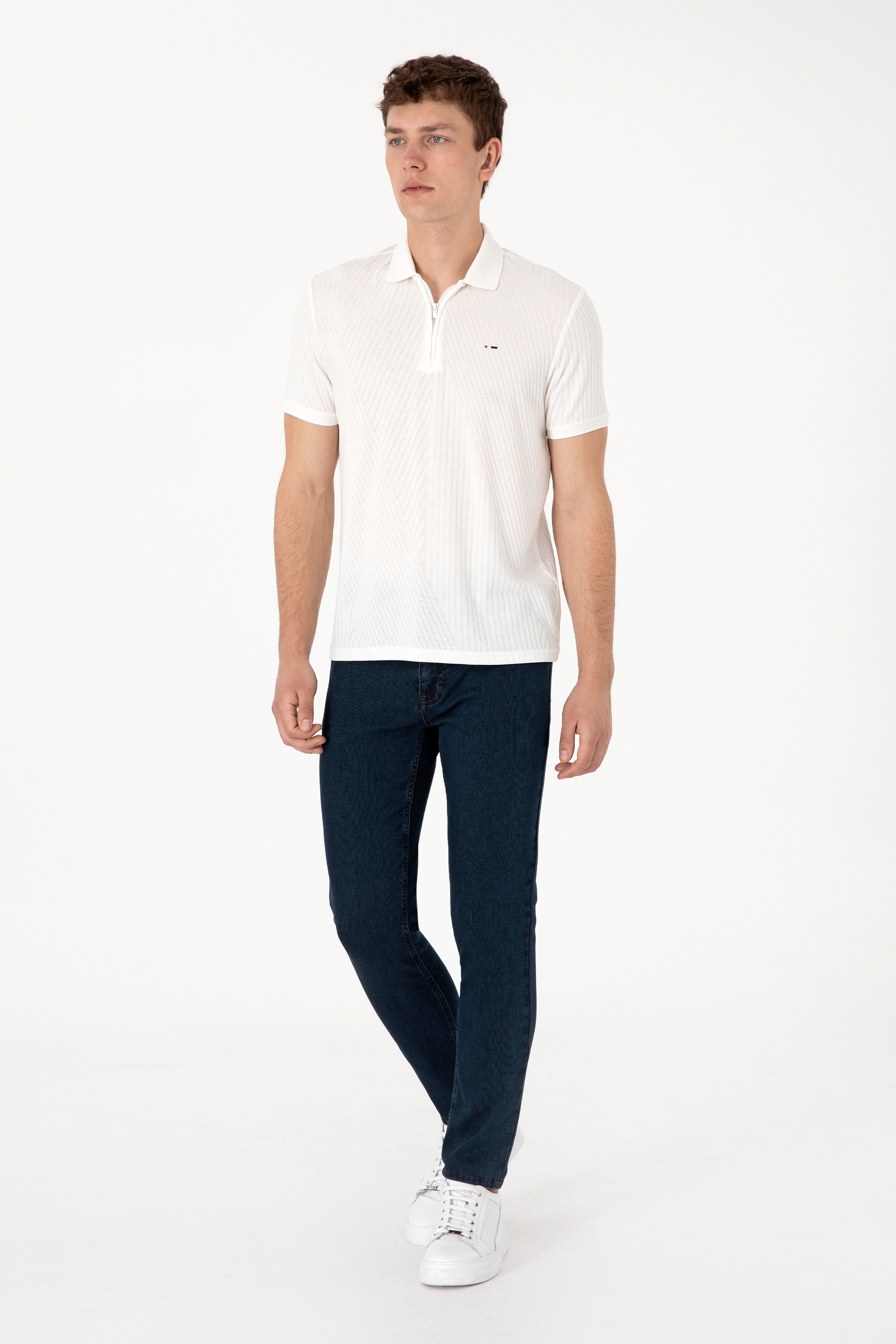 Erkek Regular Fit Fermuarlı Krem Dokulu Tişört - Image 4