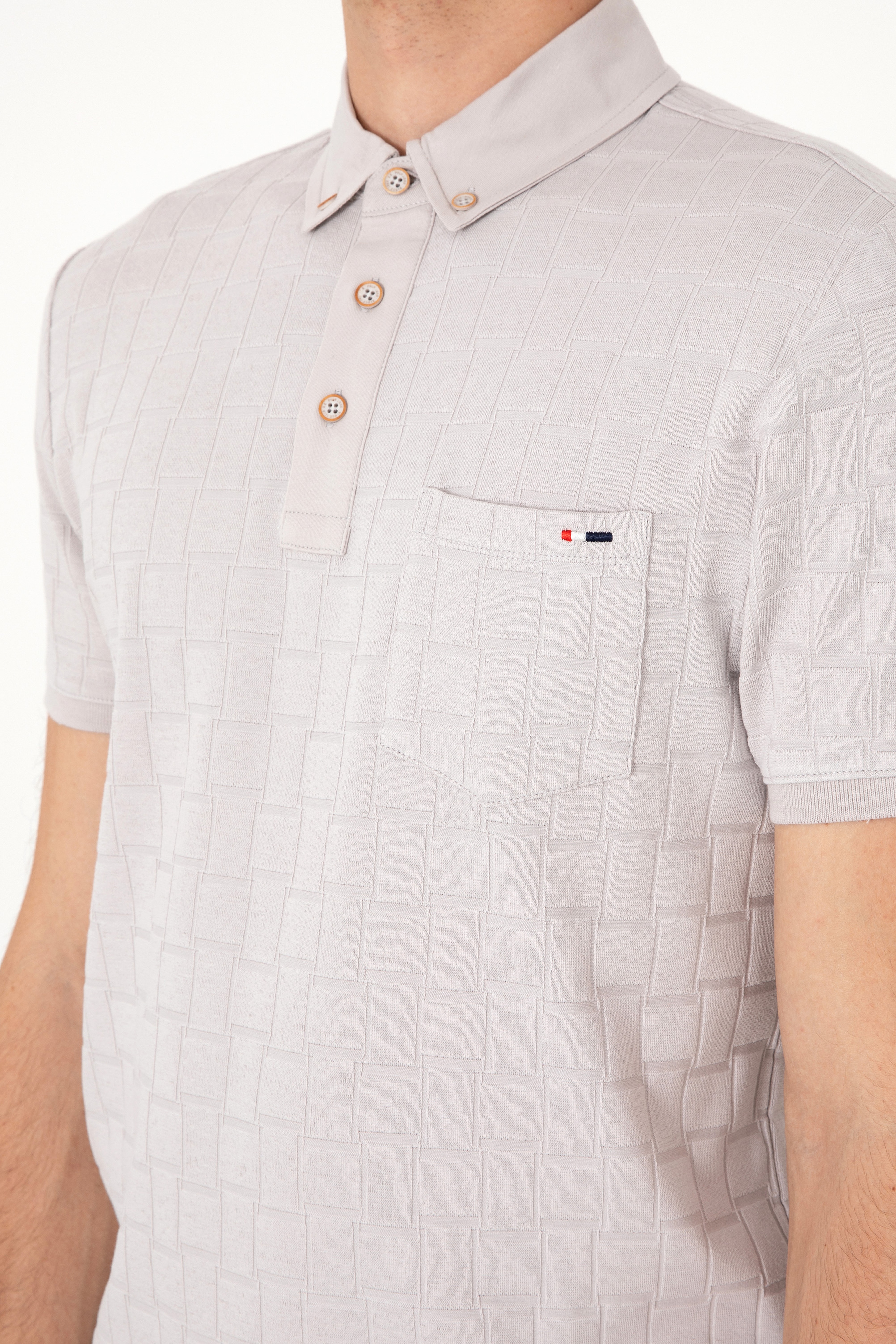 Erkek Slim Fit Polo Yaka Cepli Açık Gri Dokulu Tişört - Image 7