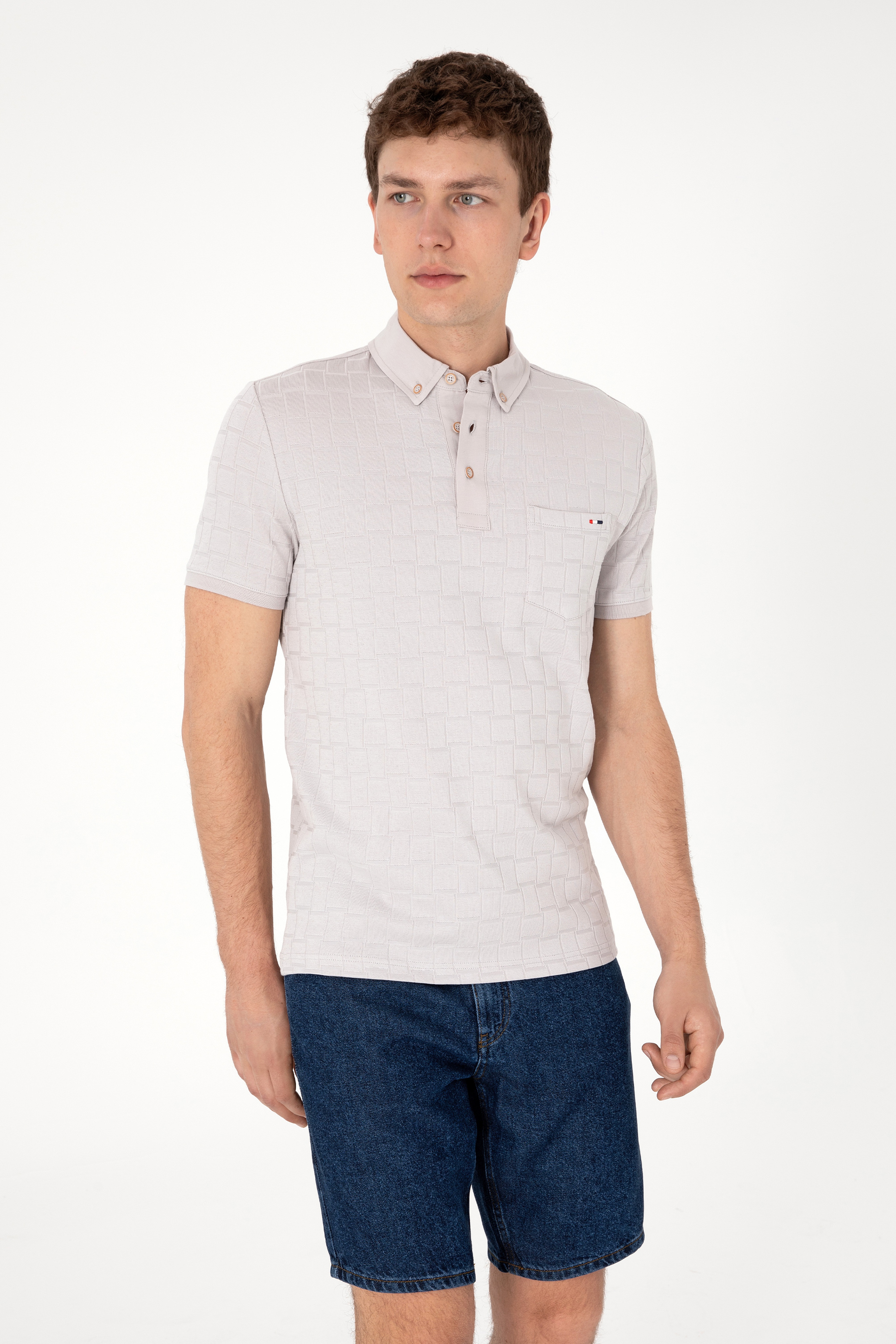 Erkek Slim Fit Polo Yaka Cepli Açık Gri Dokulu Tişört - Image 3