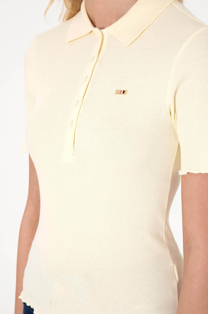 Kadın Krem Polo Yaka Tişört