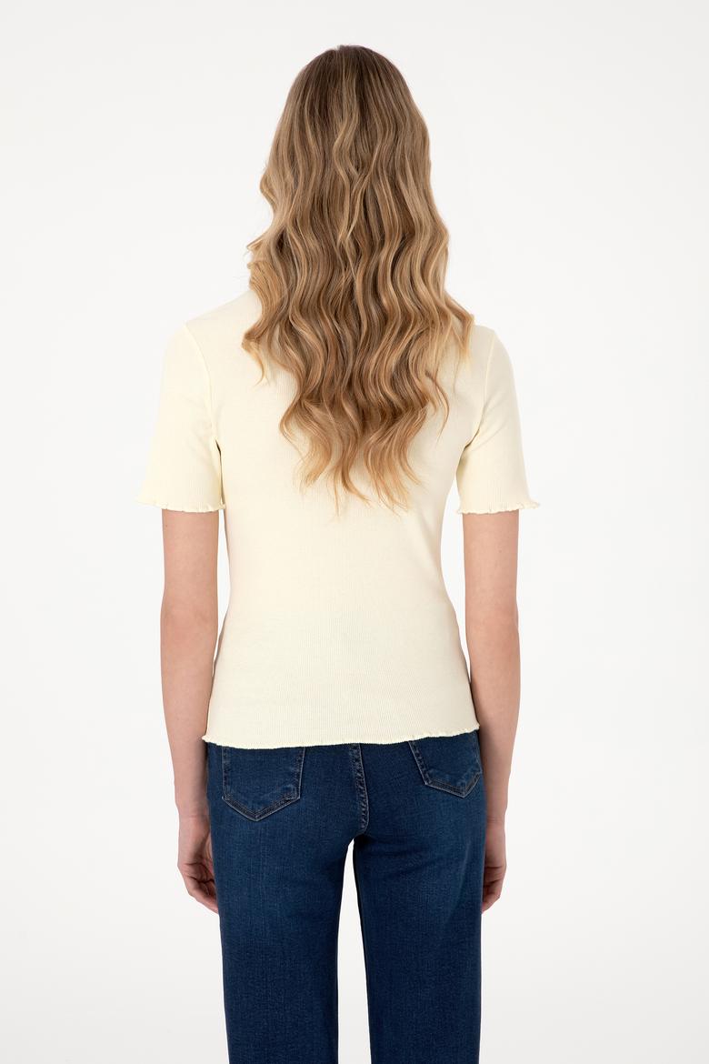 Kadın Krem Polo Yaka Tişört - 50306021009