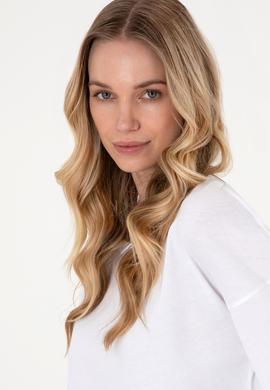 Kadın Beyaz Oversize Bisiklet Yaka Tişört - 50305775024