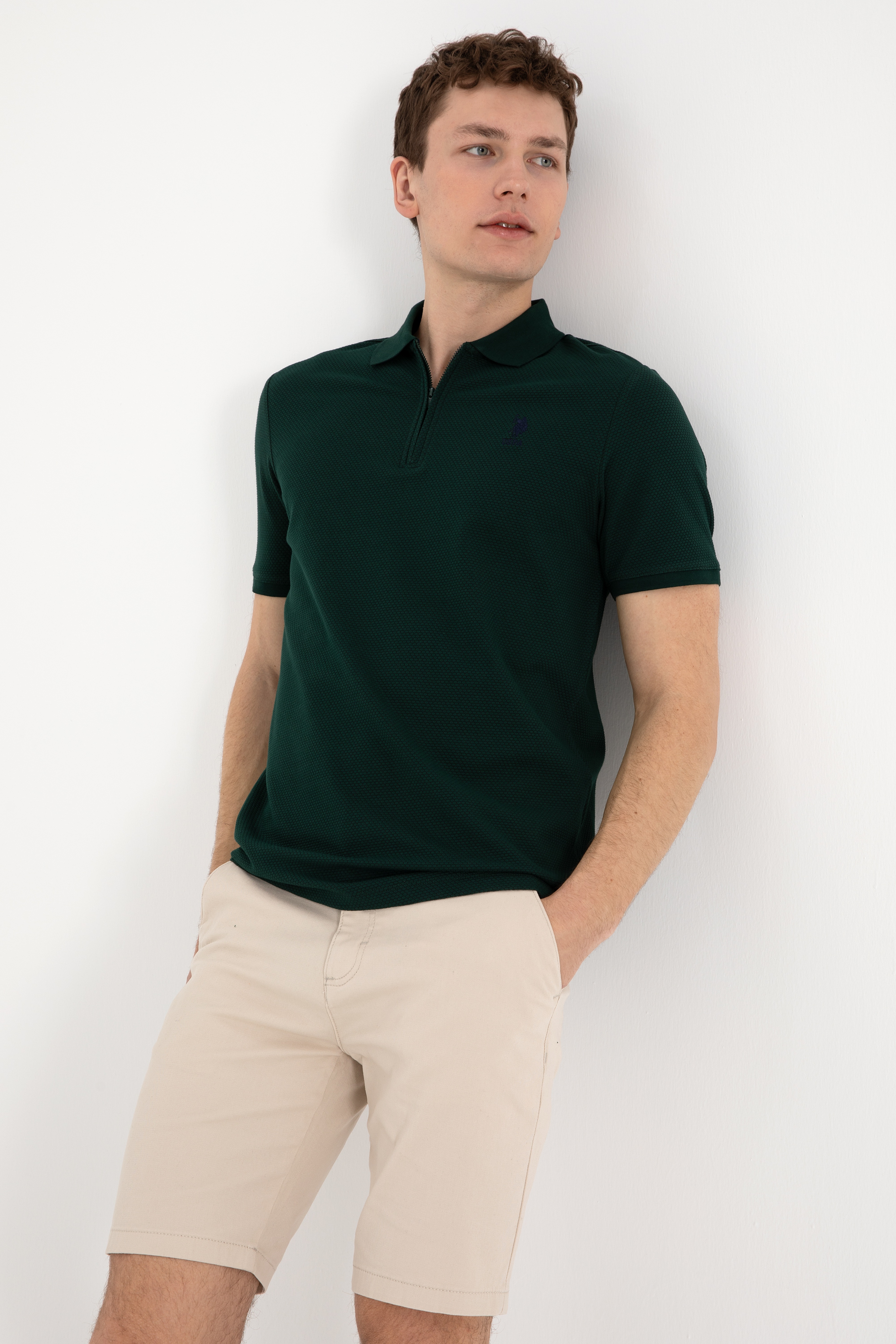 Erkek Regular Fit Fermuarlı Koyu Yeşil Dokulu Tişört - Image 3