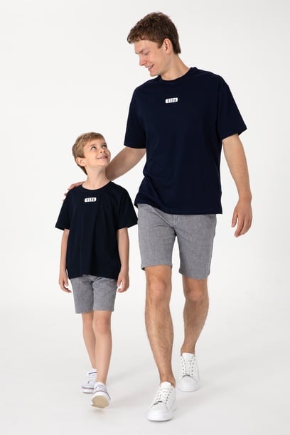Erkek Çocuk Lacivert Oversize Bisiklet Yaka Tişört