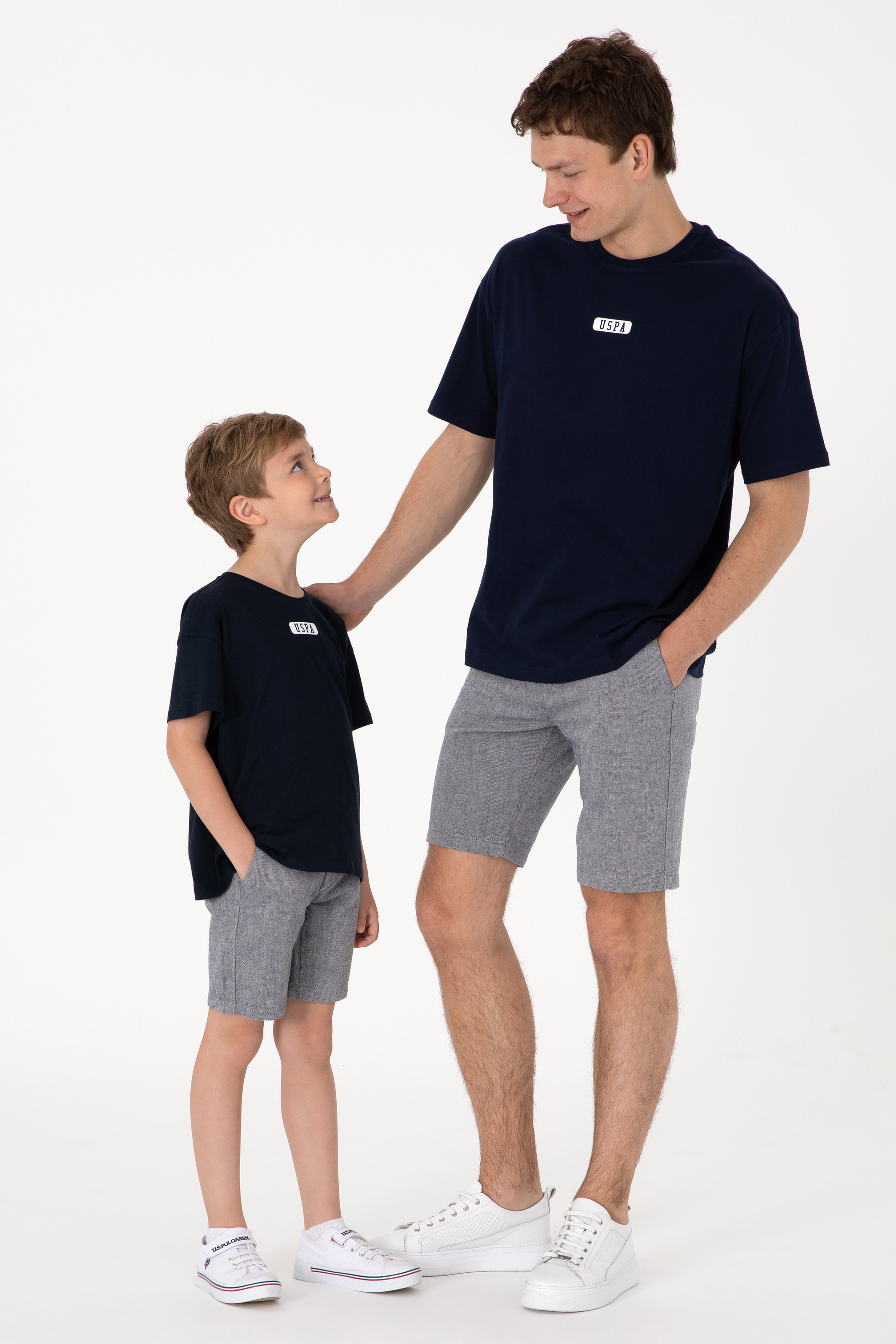 Erkek Oversize Fit Bisiklet Yaka Lacivert Tişört - Image 1