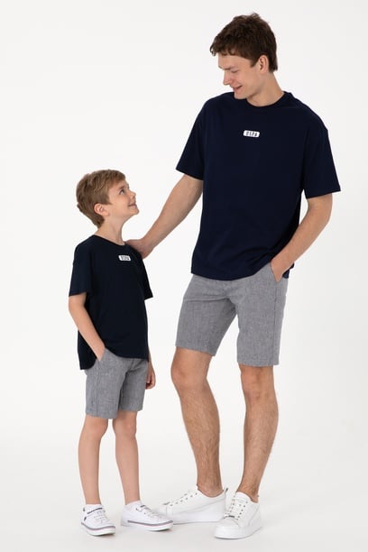 Erkek Oversize Fit Bisiklet Yaka Lacivert Tişört
