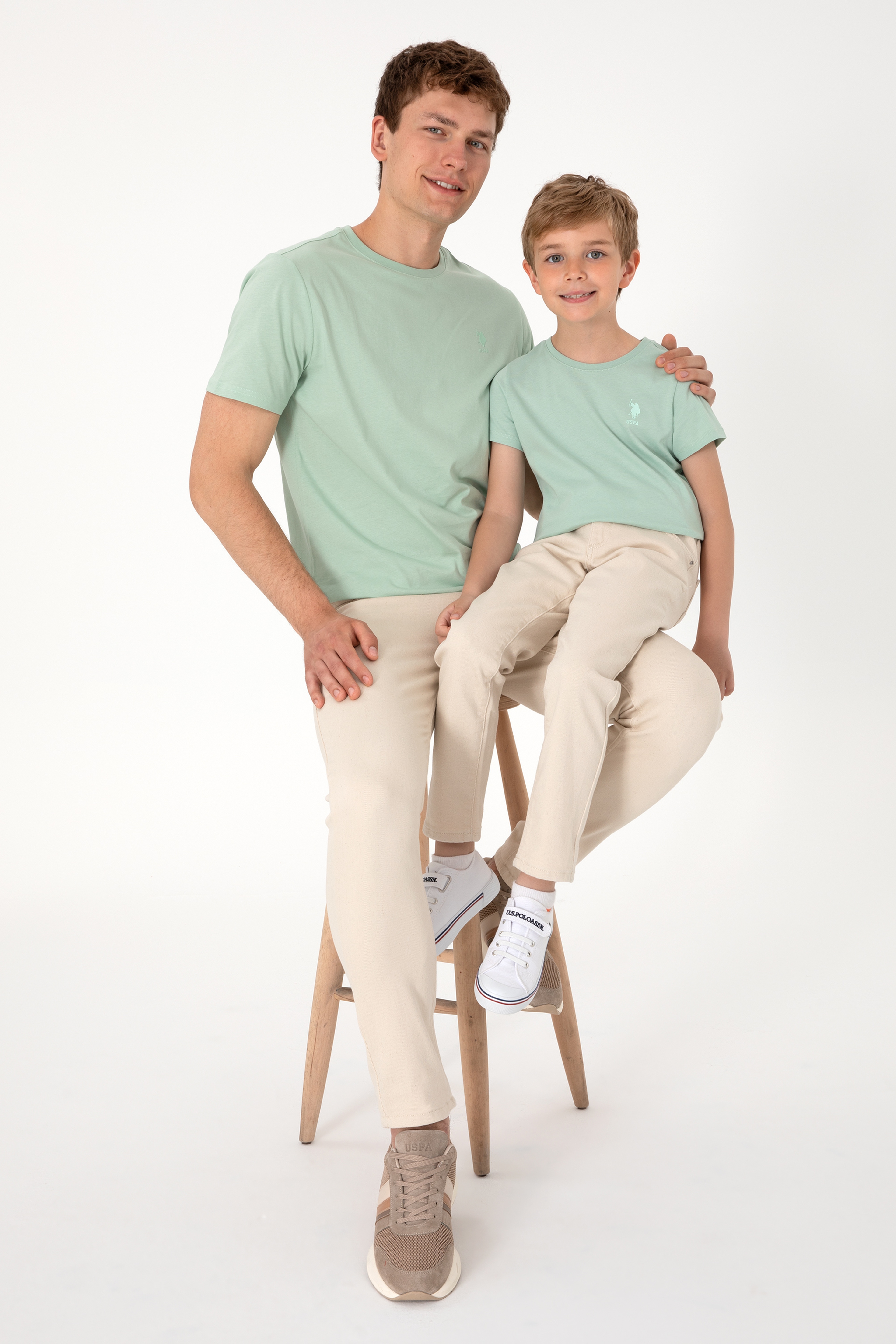 Erkek Regular Fit Bisiklet Yaka Su Yeşili Basic Tişört