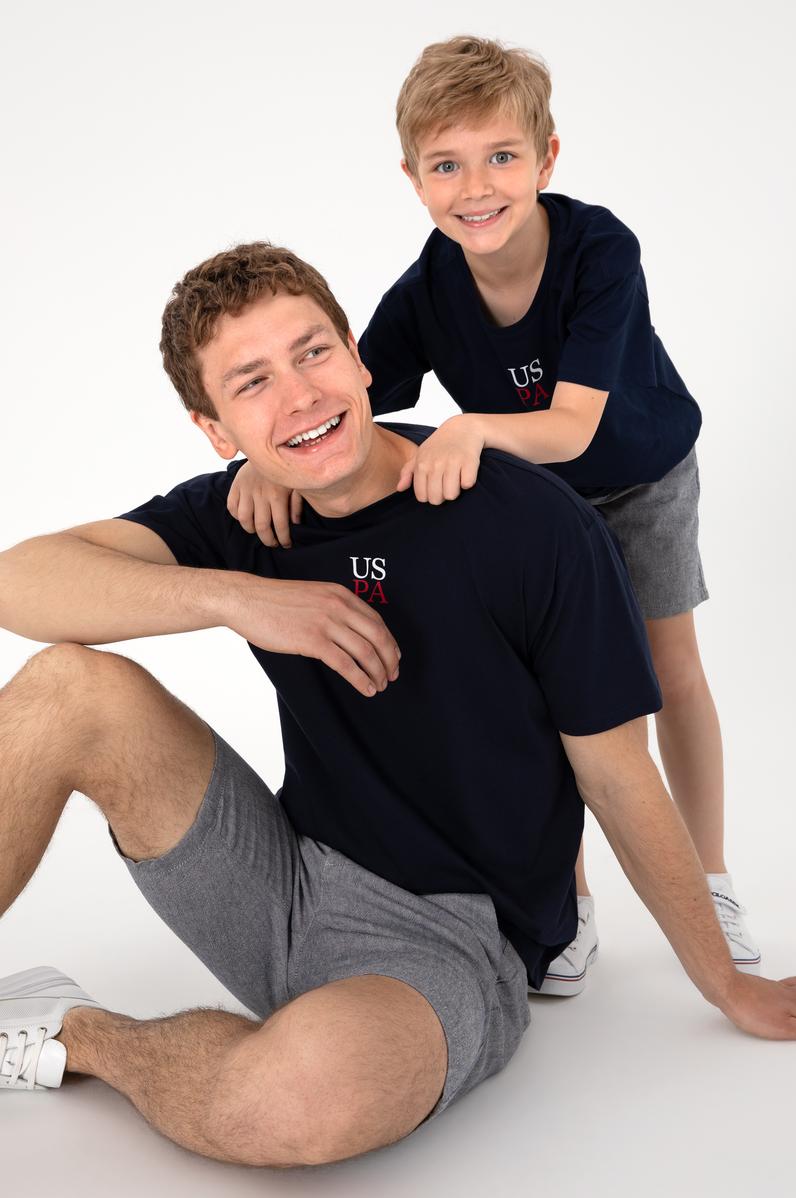 Erkek Comfort Fit Bisiklet Yaka Lacivert Tişört