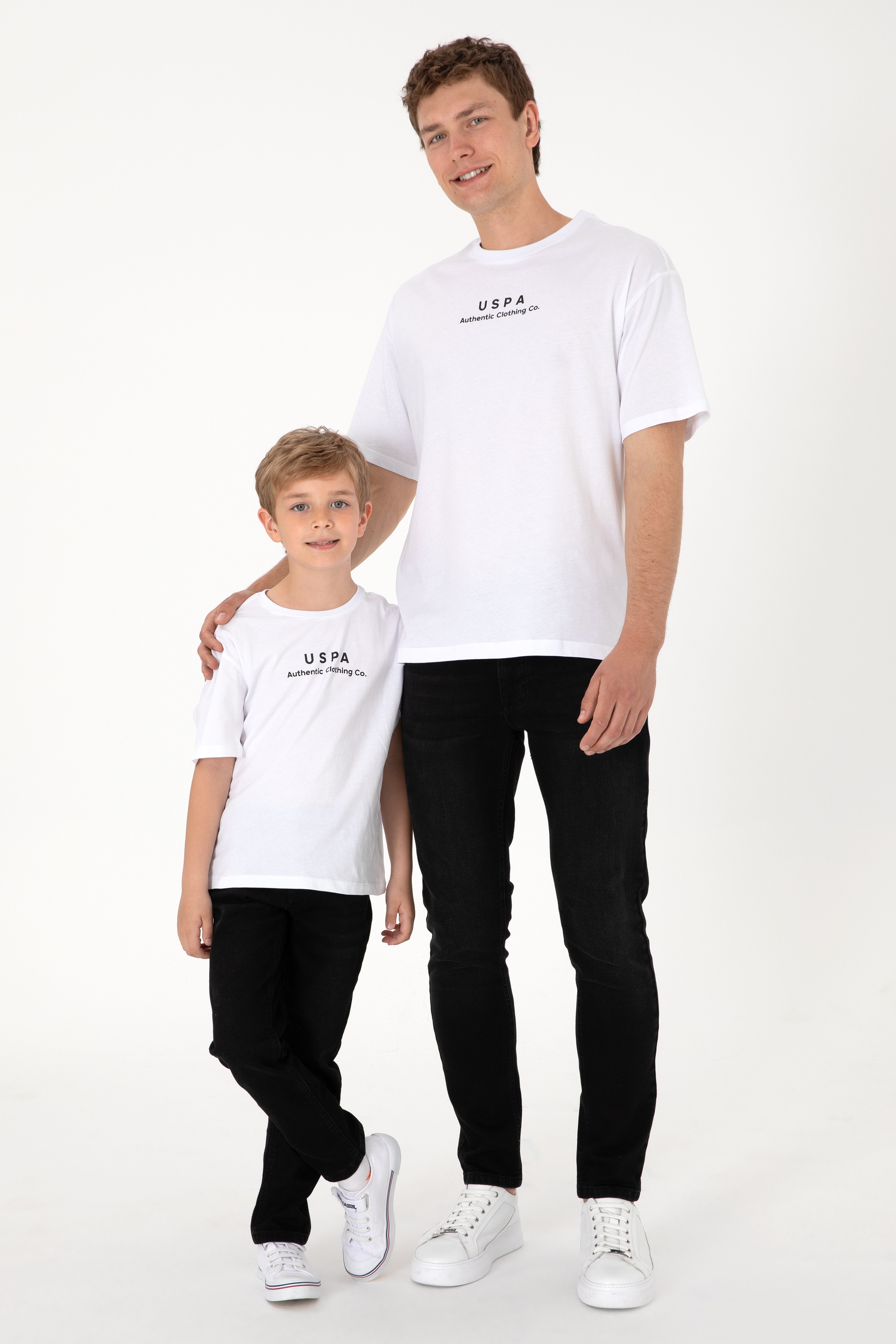 Erkek Çocuk Siyah Jean Pantolon - Image 1