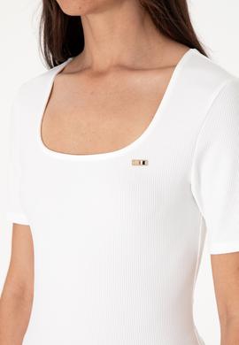 Kadın Beyaz Kare Yaka Tişört - 50305762009