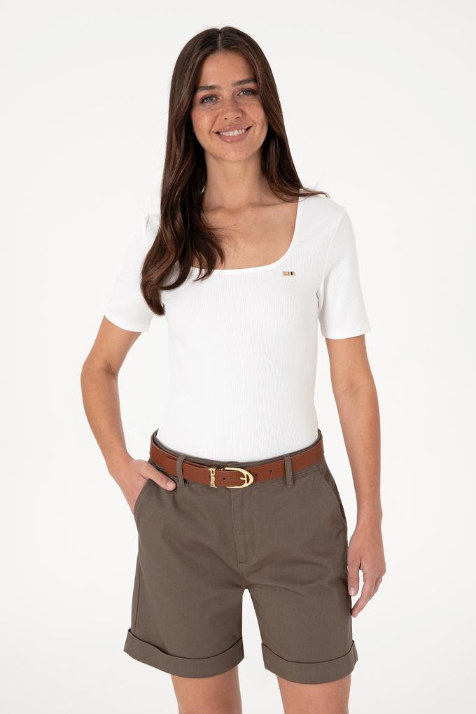 Kadın Beyaz Kare Yaka Tişört