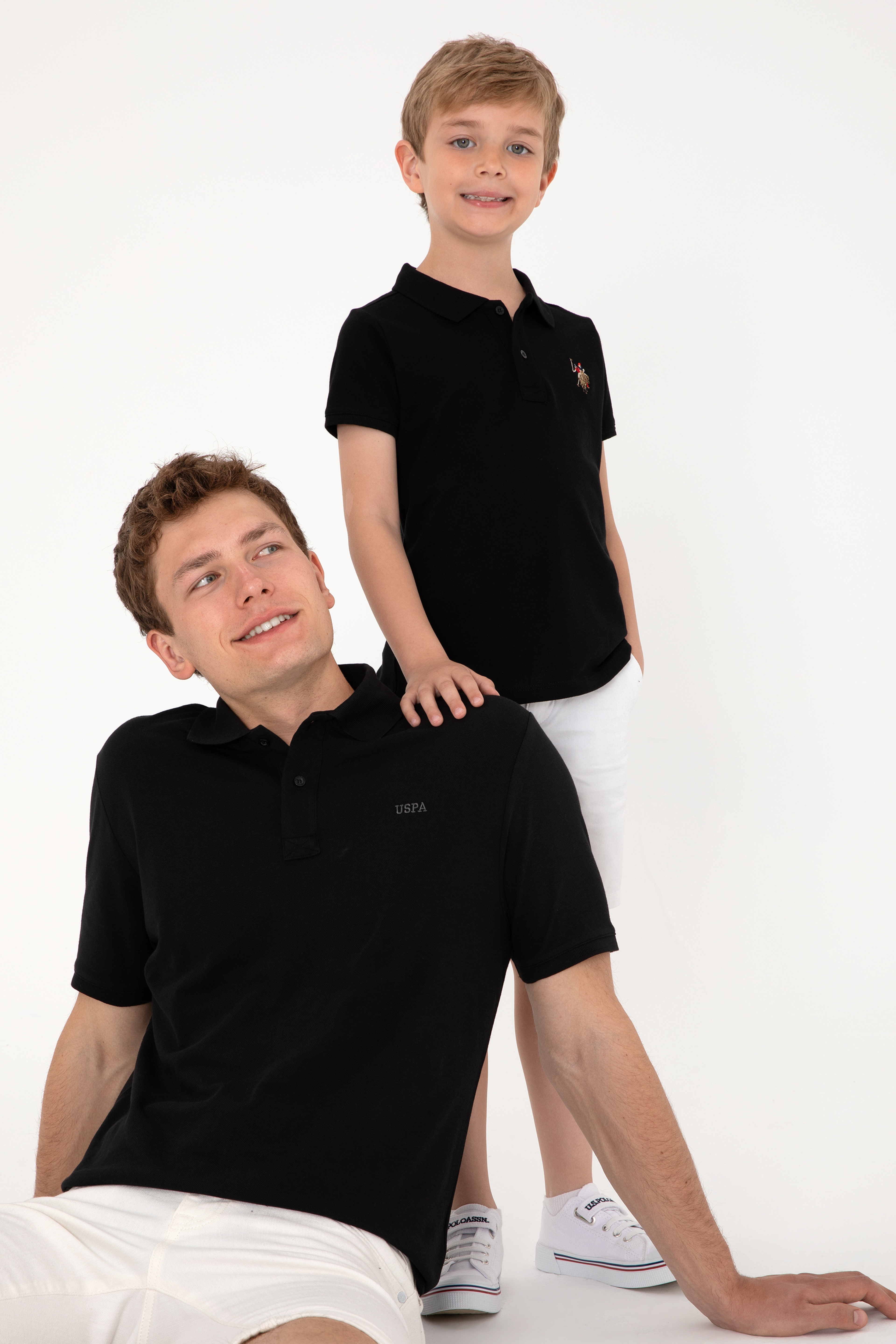 Erkek Çocuk Siyah Basic Polo Yaka Tişört - Image 2