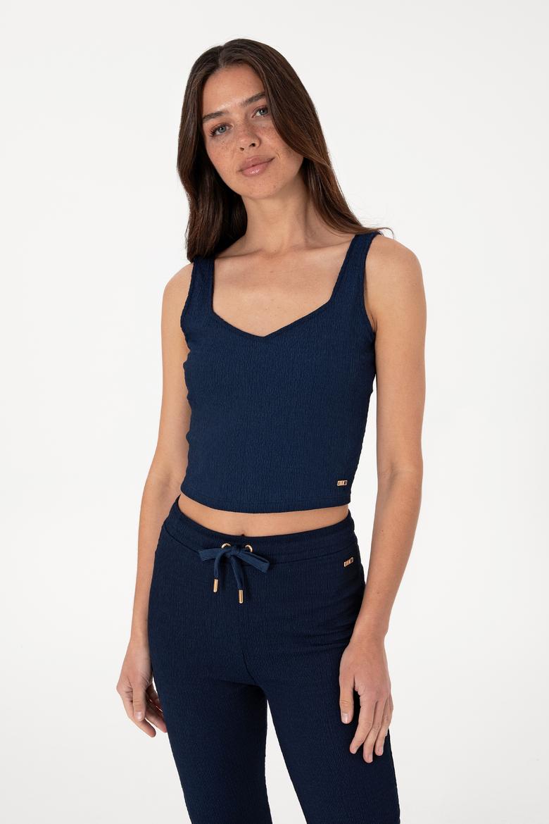 Kadın Lacivert Kolsuz V Yaka Tişört