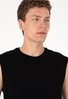 Erkek Regular Fit Bisiklet Yaka Siyah Tişört - 50307290030