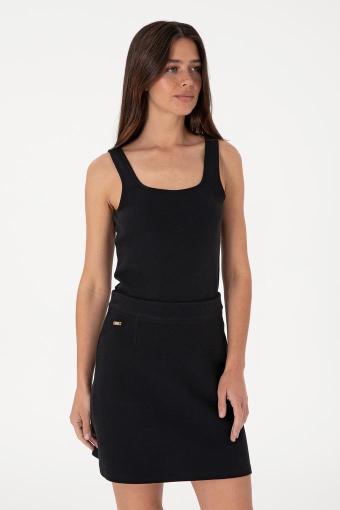 Kadın Siyah Kolsuz Kare Yaka Tişört