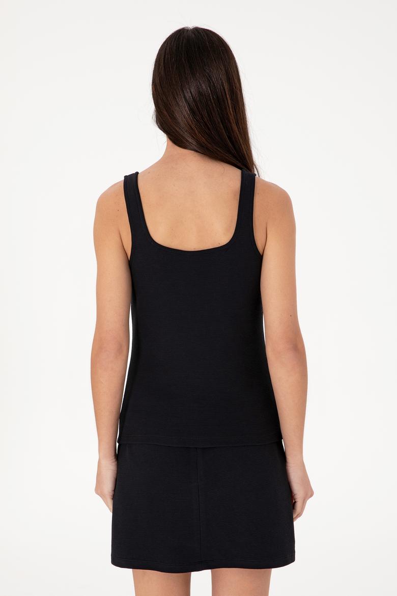 Kadın Siyah Kolsuz Kare Yaka Tişört - 50306680045