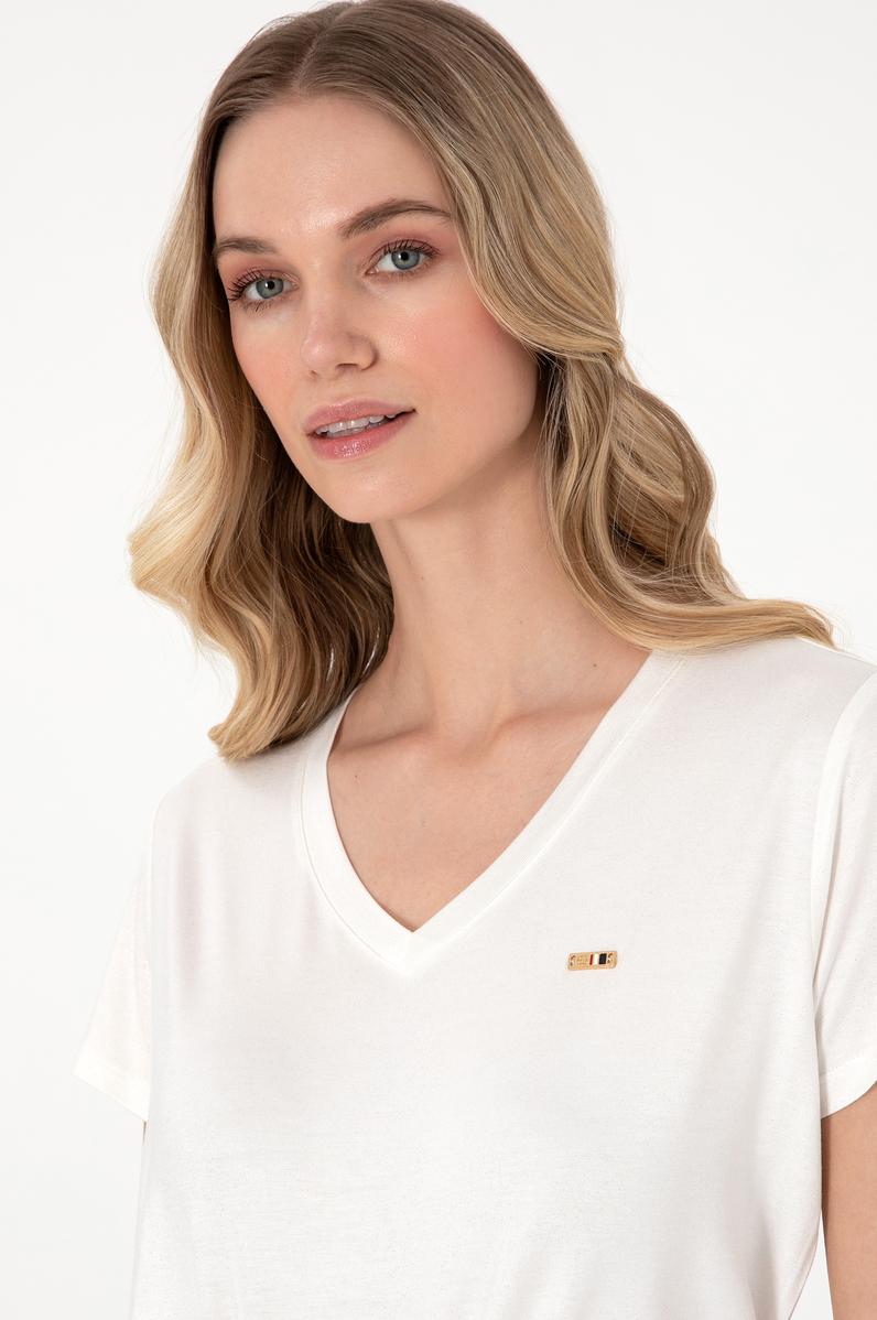 Kadın Beyaz Simli V Yaka Tişört