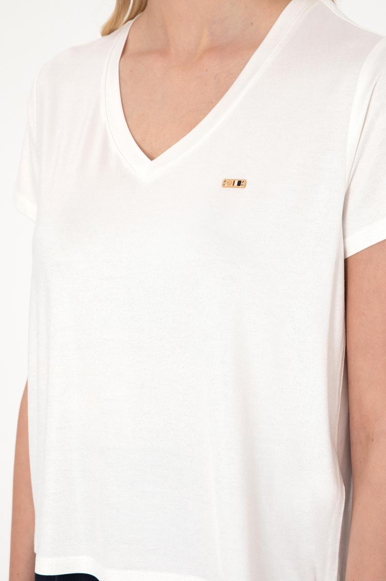Kadın Beyaz Simli V Yaka Tişört
