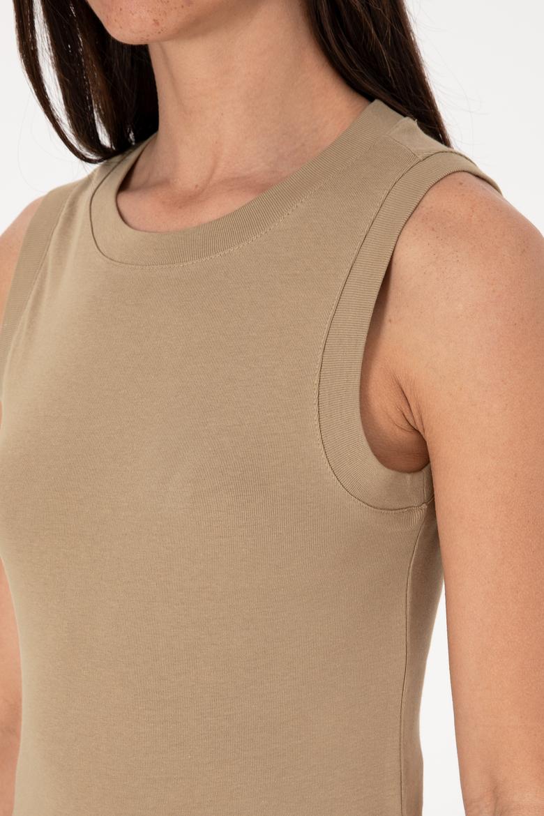 Kadın Haki Kolsuz Bisiklet Yaka Basic Tişört - 50305841007