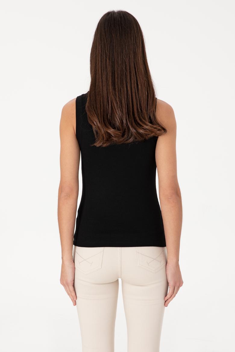 Kadın Siyah Kolsuz Bisiklet Yaka Basic Tişört - 50305841055