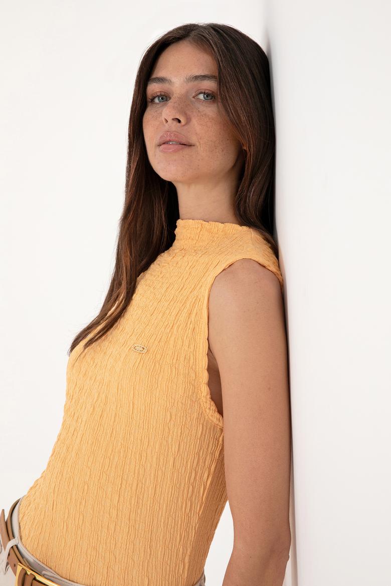 Kadın Turuncu Kolsuz Dik Yaka Tişört - 50300749013