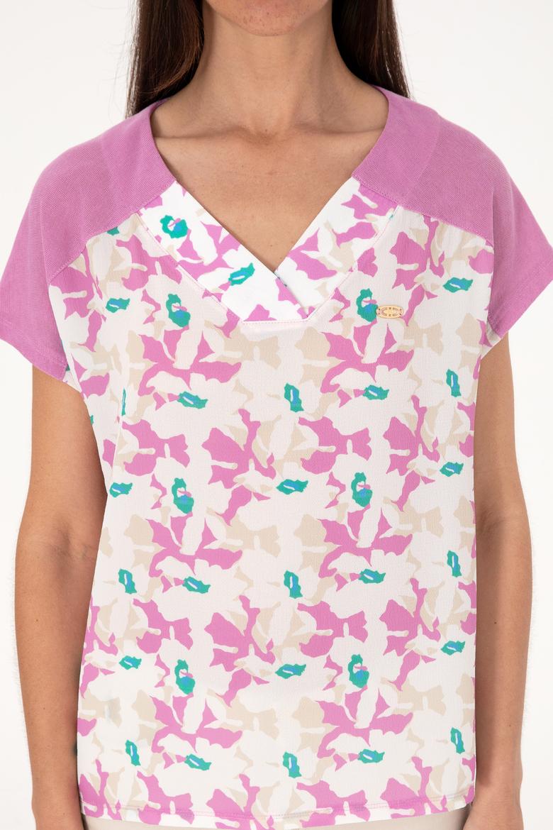 Kadın Fuşya Desenli V Yaka Tişört - 50301043004