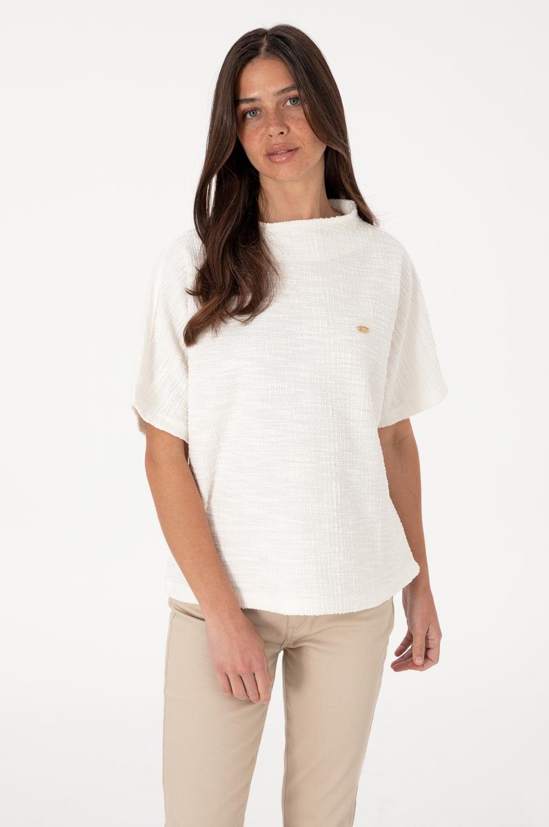Kadın Ekru Dik Yaka Tişört