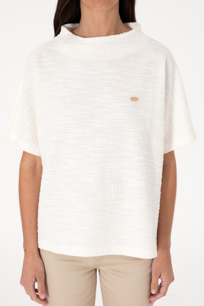Kadın Ekru Dik Yaka Tişört - 50305889007