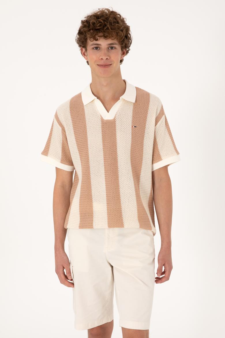 Erkek Comfort Fit Kaçık Yaka Camel Örgülü Tişört