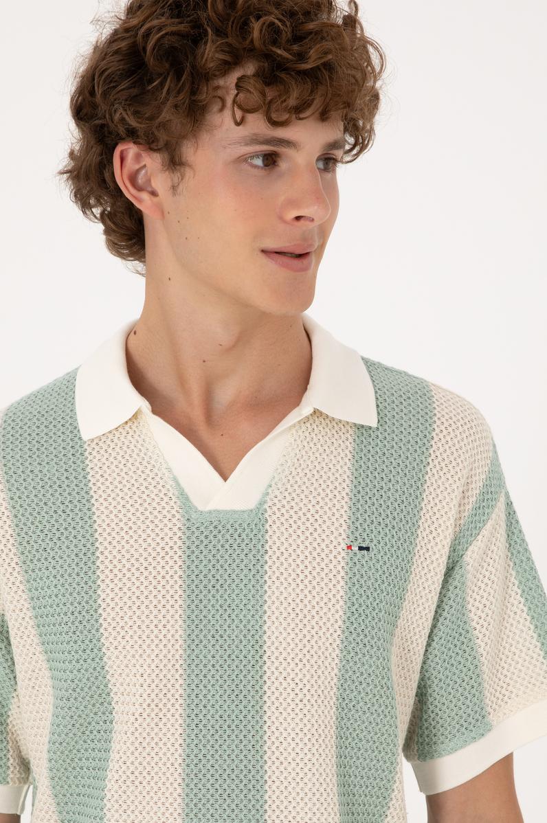 Erkek Comfort Fit Kaçık Yaka Camel Örgülü Tişört