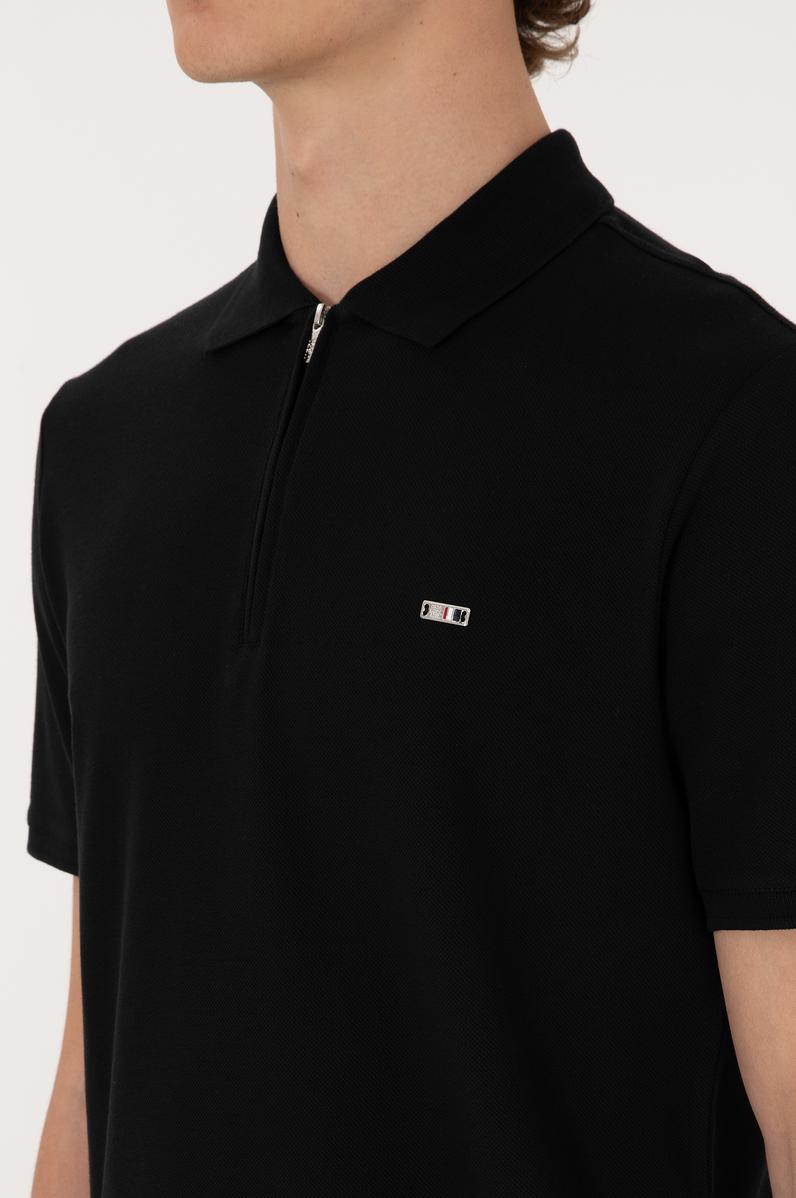Erkek Regular Fit Fermuarlı Siyah Tişört