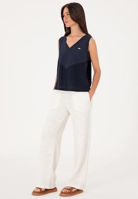 Kadın Lacivert Kolsuz V Yaka Tişört - 50300793009