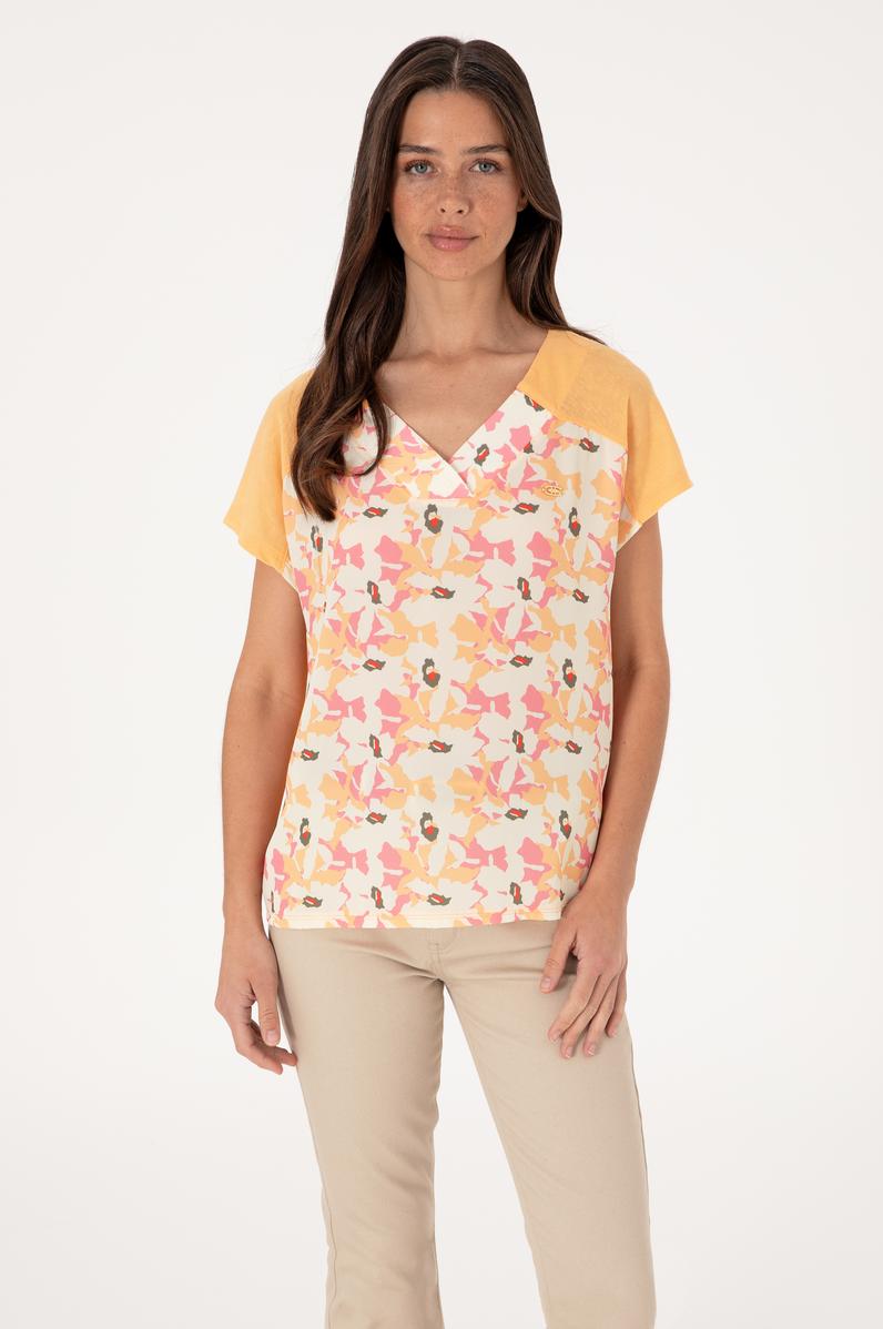 Kadın Turuncu Desenli V Yaka Tişört