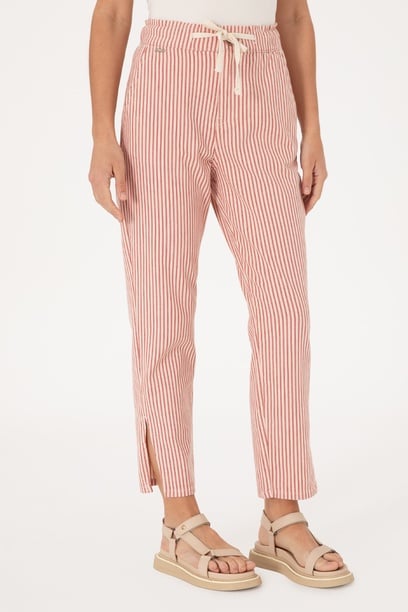 Kadın Kırmızı Çizgili Carrot Fit Jean Pantolon
