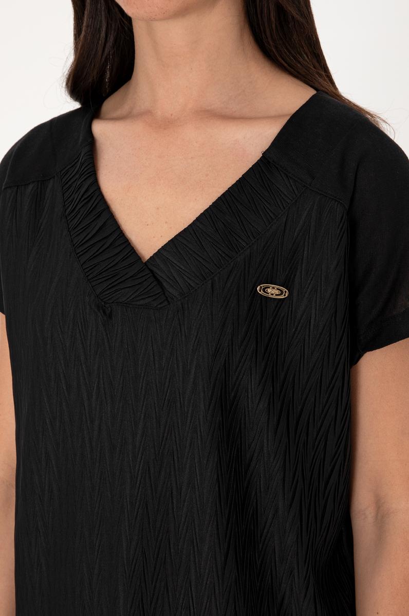 Kadın Siyah V Yaka Tişört