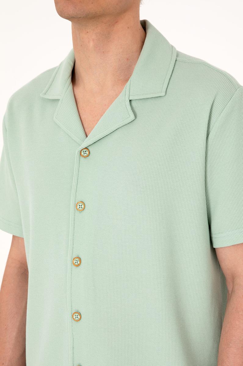 Erkek Su Yeşili Apaş Yaka Kısa Kollu Örme Gömlek