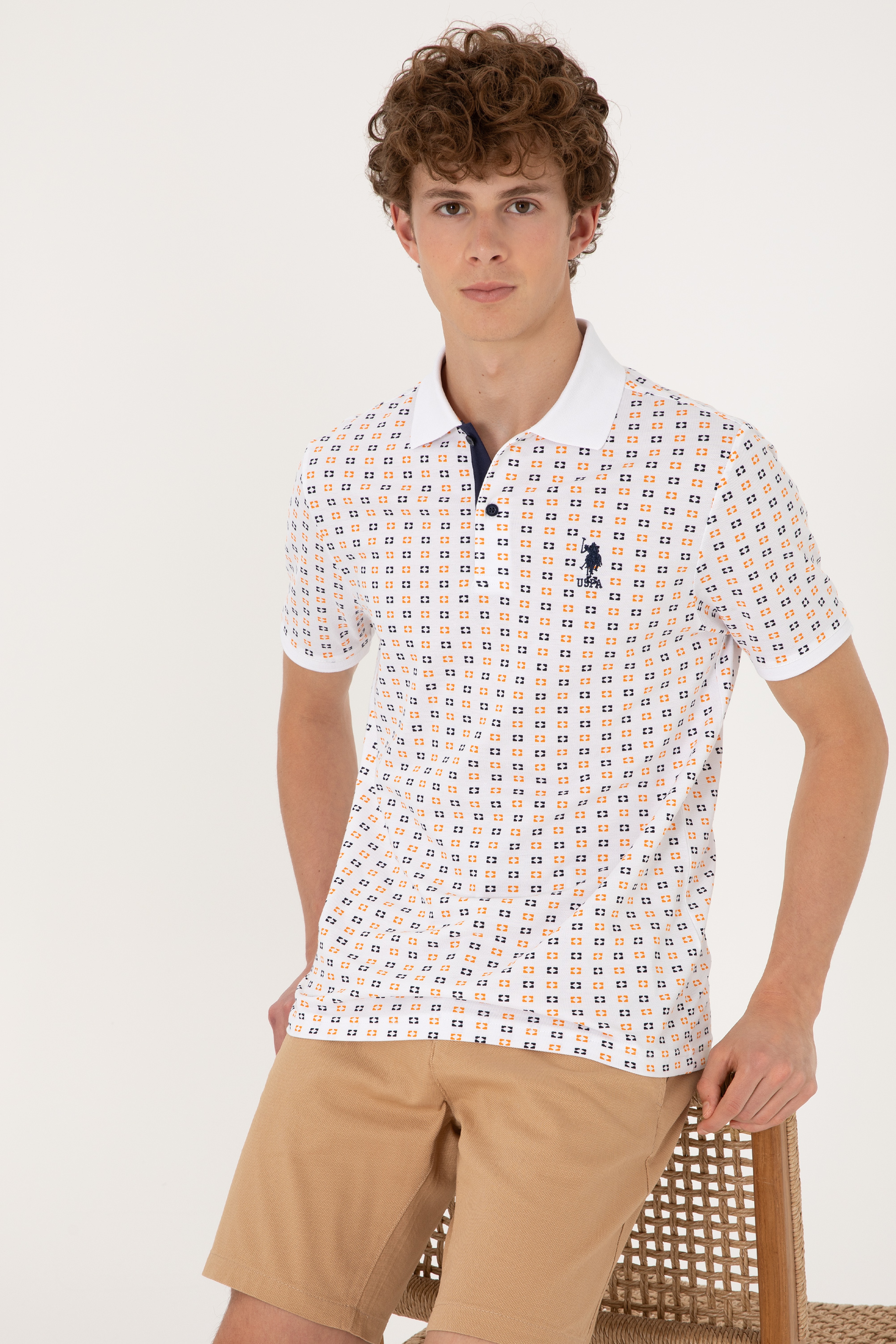 Erkek Regular Fit Beyaz Polo Yaka Desenli Tişört - Image 3