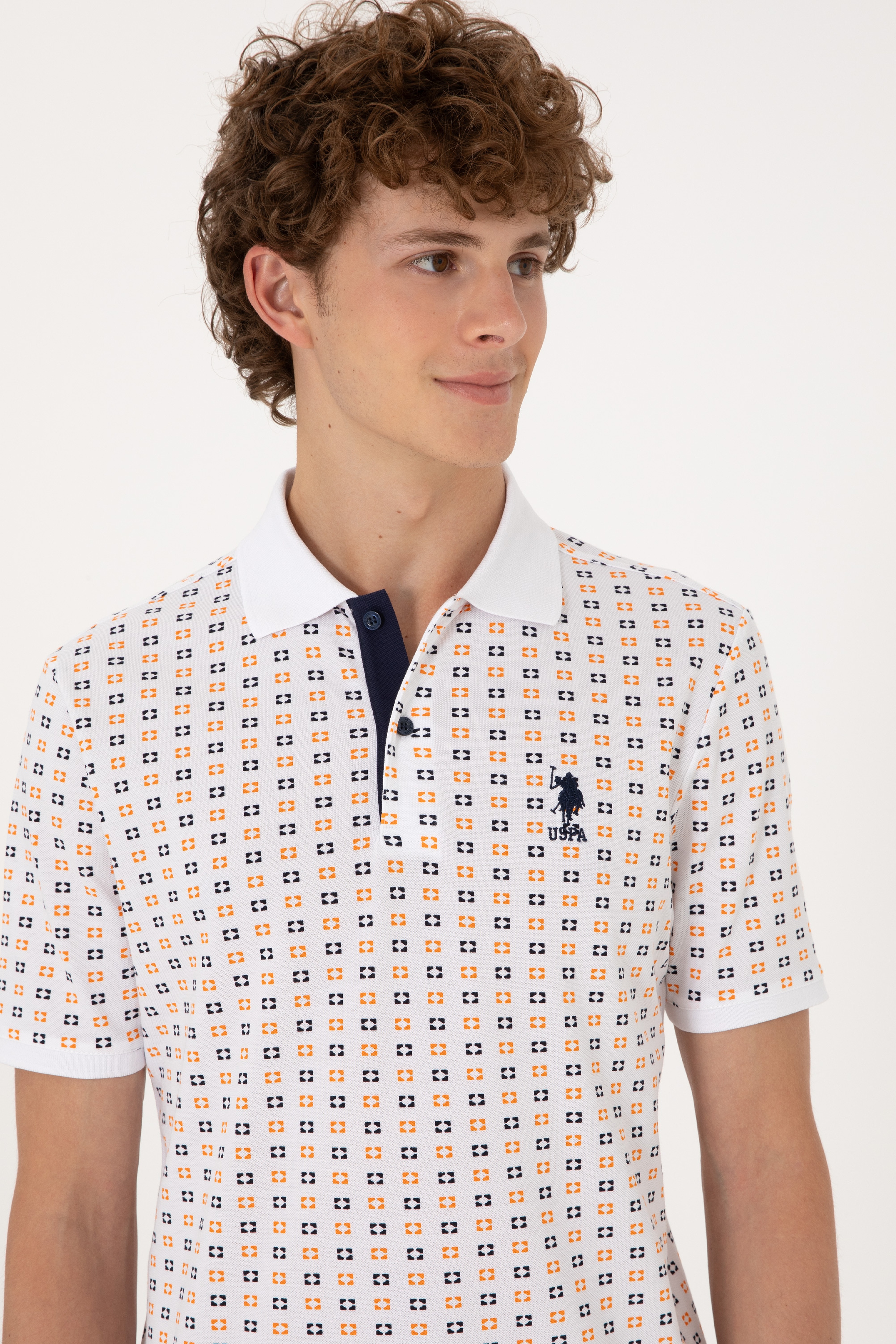 Erkek Regular Fit Beyaz Polo Yaka Desenli Tişört - Image 2