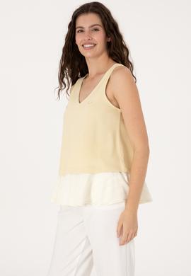 Kadın Açık Haki Kolsuz V Yaka Tişört - 50300672004